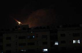Iranian Missiles in Sky Of Palestine