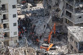 Iranian Missile Strike Hits Bat Yam