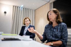 Anne-Marie Couderc et Florence Parly Portrait - Paris
