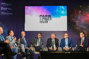 Francois Bayrour Visit To Paris Air Show - Le Bourget