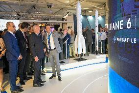 Francois Bayrour Visit To Paris Air Show - Le Bourget