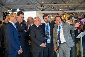 Francois Bayrour Visit To Paris Air Show - Le Bourget
