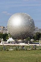 Installation of the Olympic cauldron at the Tuileries - Paris