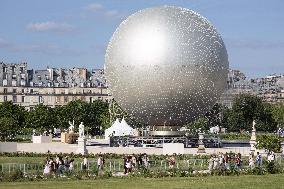 Installation of the Olympic cauldron at the Tuileries - Paris