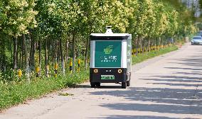 Rural Unmanned Express Delivery Vehicles