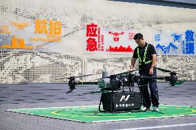 Wuhan Introduces New Low-Altitude Logistics Routes - China