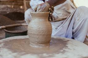 Hyderabad Potter at Work - Pakistan