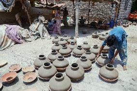 Hyderabad Potter at Work - Pakistan