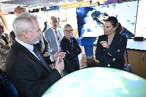 CROWN PRINCESS VICTORIA ICEBREAKER ODEN
