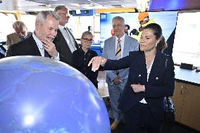 CROWN PRINCESS VICTORIA ICEBREAKER ODEN