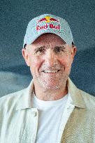 Dakar Chronicles Premiere