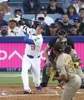 Baseball: Padres vs. Dodgers