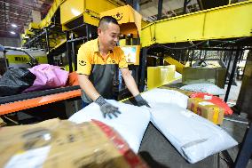618 Shopping Festival Logistics Peak