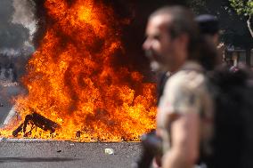 Metal Strike Disrupts Cadiz Roads and Commuter Trains - Spain