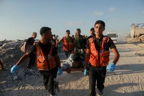 Flour Aid Reaches Gaza Residents