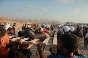 Flour Aid Reaches Gaza Residents