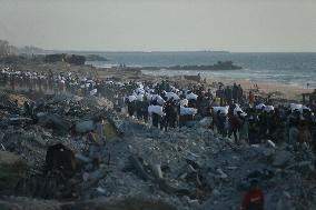 Flour Aid Reaches Gaza Residents