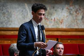 Questions to the government at the National Assembly in Paris FA