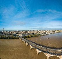 Illustration - Bordeaux