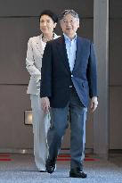 Emperor, empress visit Hiroshima