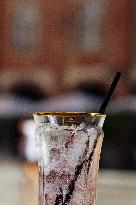 Illustration - Cooling Down on A Hot Day - Montauban