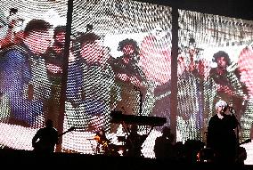 Massive Attack and Elisabeth Fraser Milan Concert - Italy