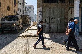 Nablus Israeli Soldiers Explode Blacksmith Shop - West Bank
