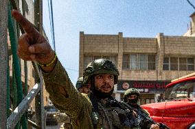 Nablus Israeli Soldiers Explode Blacksmith Shop - West Bank