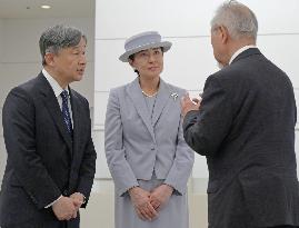 Emperor, empress visit Hiroshima