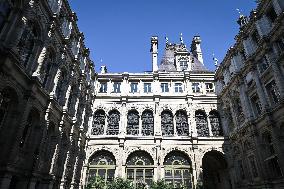 Inside the City Hall in Paris - FA