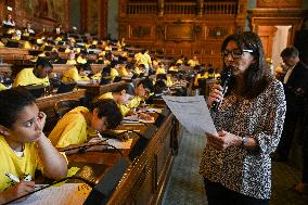 Tour de France dictation at the City Hall in Paris - FA