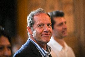 Tour de France dictation at the City Hall in Paris - FA