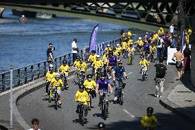 Tour de France dictation at the City Hall in Paris - FA