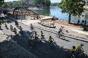 Tour de France dictation at the City Hall in Paris - FA
