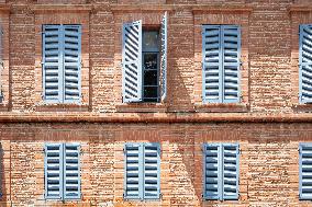 Illustration - Closed Shutters on A Hot Day - Montauban