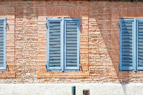 Illustration - Closed Shutters on A Hot Day - Montauban