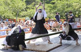 Ceremony to pray for rich grain harvest at Kyoto temple