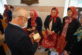 President of Estonia visited Kihnu island
