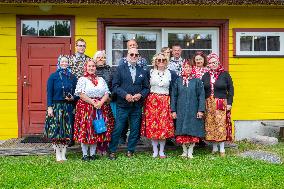 President of Estonia visited Kihnu island