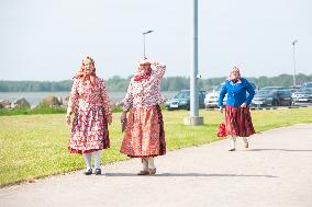 President of Estonia visited Kihnu island