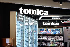 TOMICA