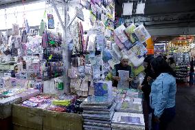 School Supplies Shop Illustrations - Mexico