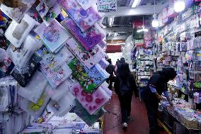 School Supplies Shop Illustrations - Mexico