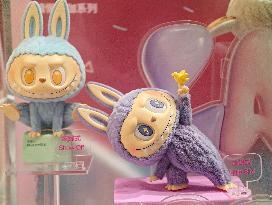 POP MART LABUBU Doll