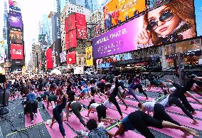 Solstice Yoga in Times Square - NYC