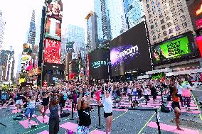 Solstice Yoga in Times Square - NYC