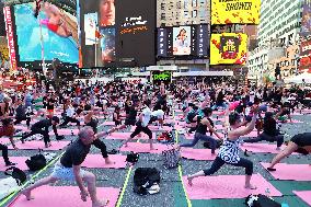 Solstice Yoga in Times Square - NYC