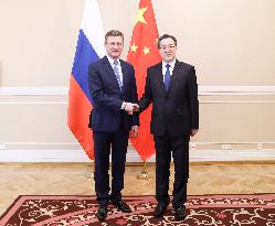 Chinese Officials Visit Russia - St. Petersburg