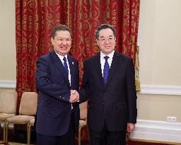 Chinese Officials Visit Russia - St. Petersburg
