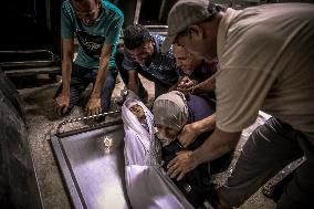 Palestinians Mourn Airstrike Victims at Al-Shifa Hospital - Gaza